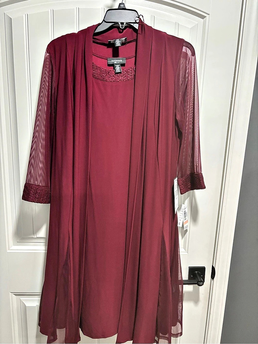 R&M Richards Lace Sleeve Midi Dress in Burgundy Size 14W NWT
